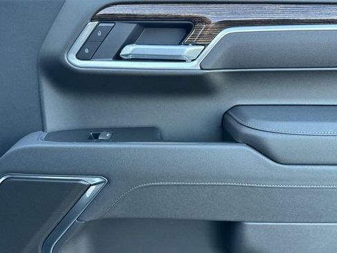 New 2026 GMC Sierra 1500 Elevation image 16