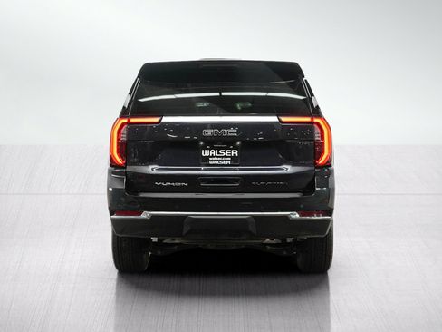 Used 2025 GMC Yukon Elevation AWD/4WD image 4
