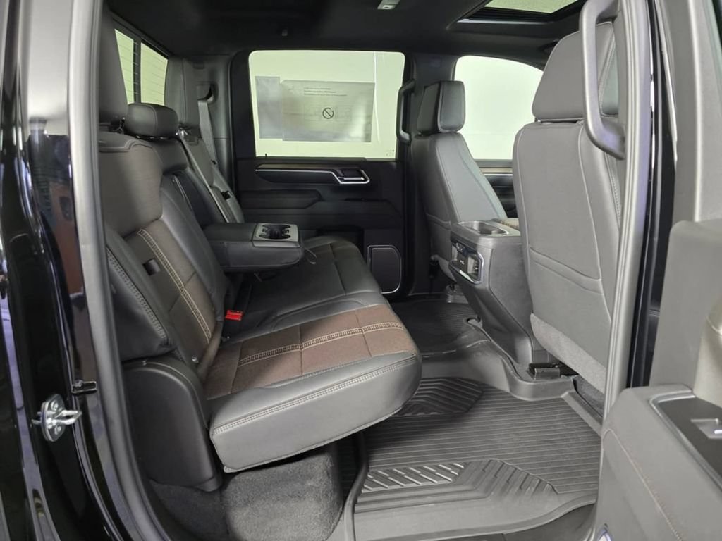 New 2026 Chevrolet Silverado 2500 High Country w/ High Country Premium Package AWD/4WD image 13