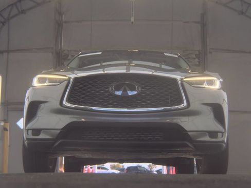 Certified 2023 INFINITI QX50 Luxe FWD image 2