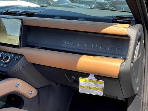 New 2025 Land Rover Defender 90 V8 image 28