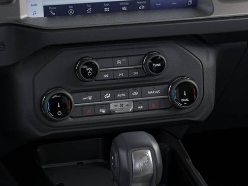 New 2026 Ford Bronco Outer Banks w/ Black Appearance Package AWD/4WD image 16