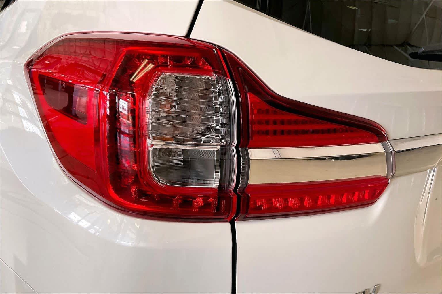 Used 2019 Subaru Ascent Limited w/ Popular Package #3 AWD/4WD image 25