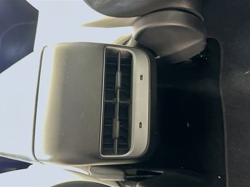 Used 2022 Tesla Model 3 Long Range image 28