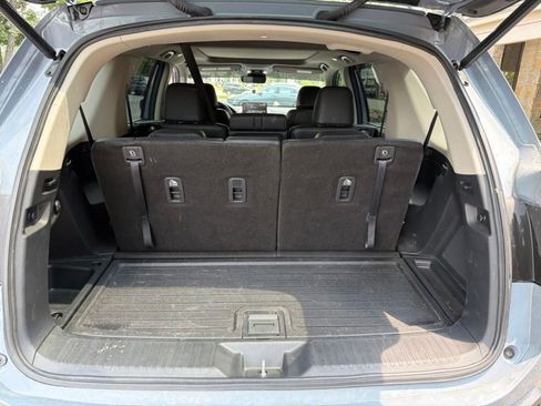 Certified 2024 Honda Pilot Touring image 11