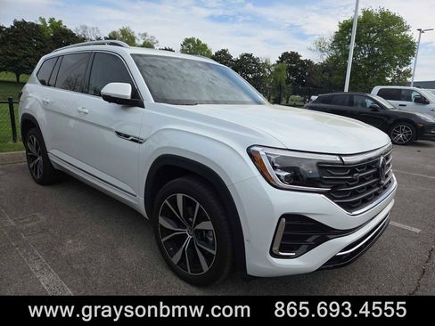 Used 2024 Volkswagen Atlas SEL Premium R-Line image 1