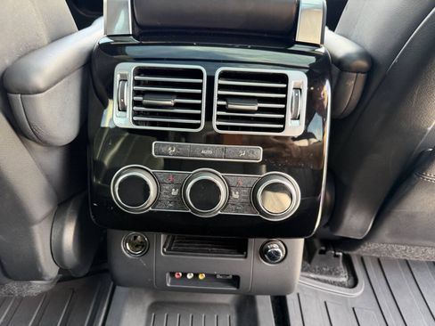 Used 2014 Land Rover Range Rover Supercharged AWD/4WD image 18