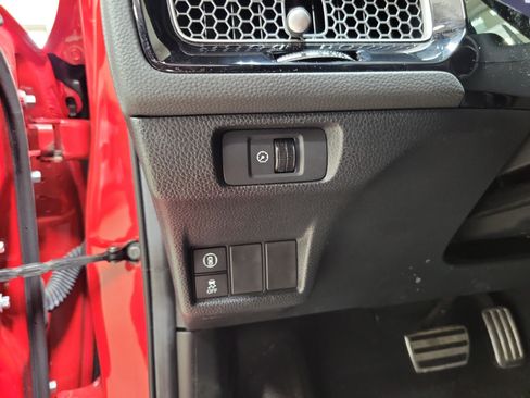 Used 2024 Honda Civic Sport image 18