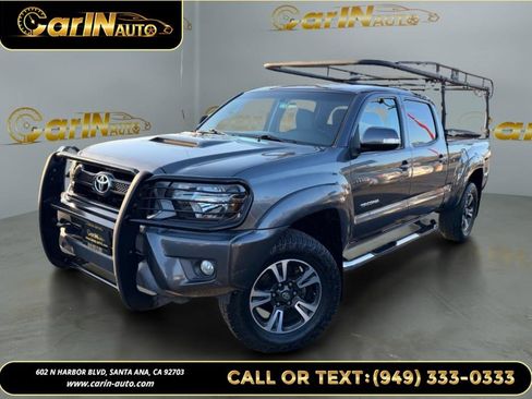 Used 2015 Toyota Tacoma PreRunner w/ TRD Sport Package image 1
