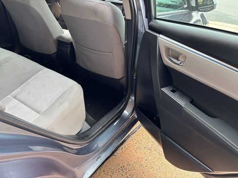 Used 2015 Toyota Corolla LE FWD image 20