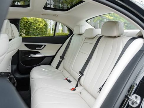 Used 2025 Mercedes-Benz E 350 4MATIC Sedan w/ Winter Package image 44