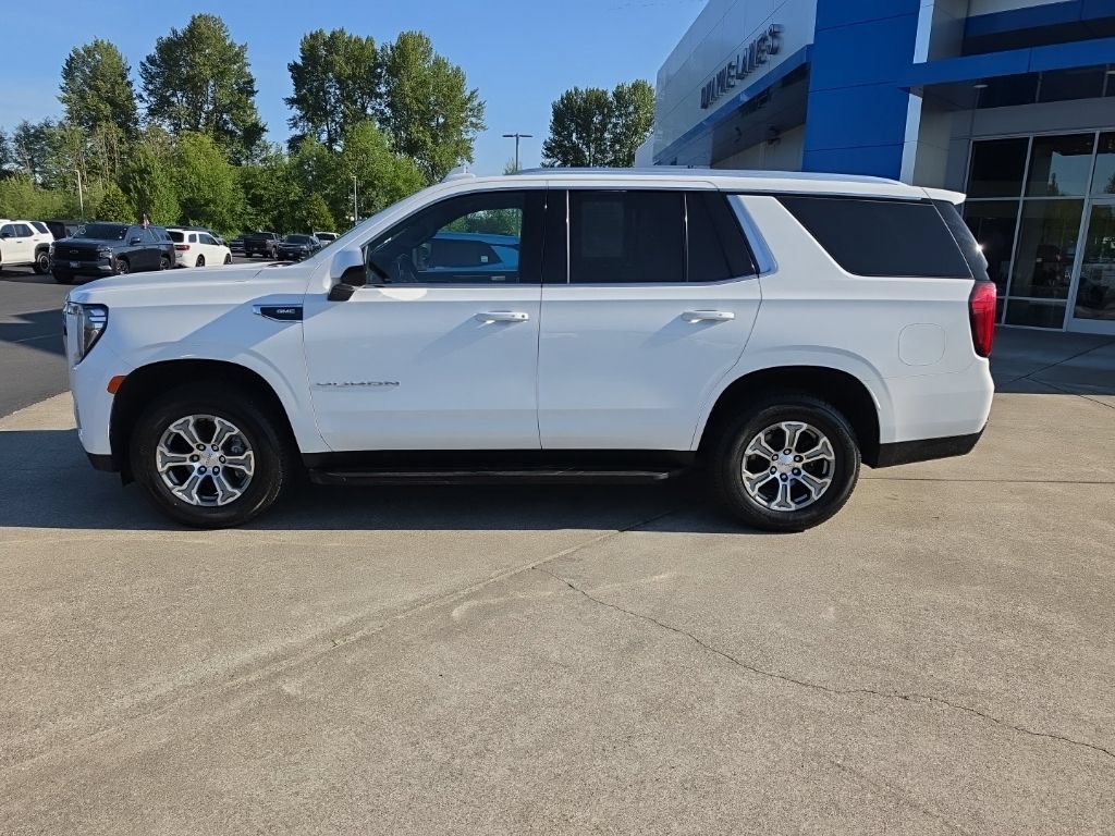 Used 2024 GMC Yukon SLE AWD/4WD image 2