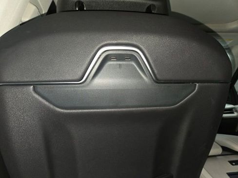 Used 2025 Lincoln Navigator Reserve image 29