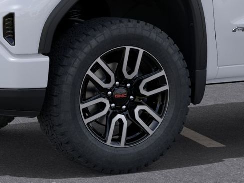 New 2026 GMC Sierra 1500 AT4 w/ Technology Package AWD/4WD image 33