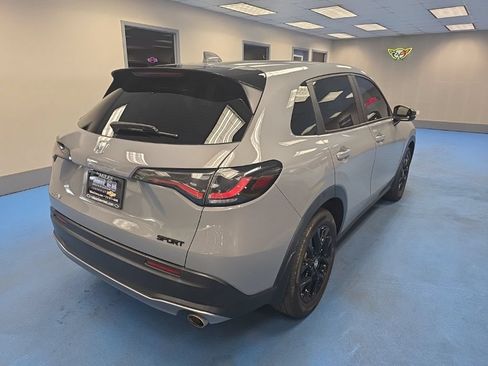 Used 2025 Honda HR-V Sport image 3