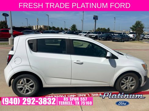 Used 2013 Chevrolet Sonic LT FWD image 6