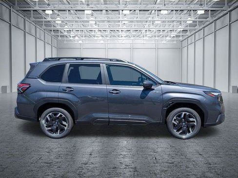 Used 2026 Subaru Forester Premium AWD/4WD image 6
