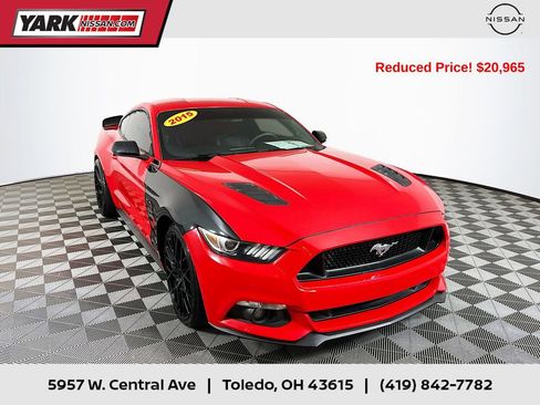 Used 2015 Ford Mustang GT Premium image 1