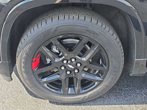 Certified 2021 Chevrolet Traverse Premier w/ Redline Edition FWD image 35