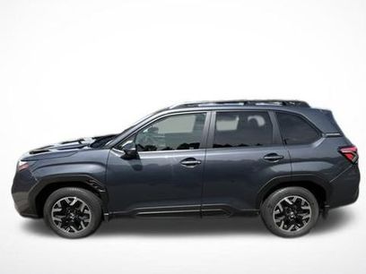 Used 2025 Subaru Forester Premium w/ Convenience Package #1