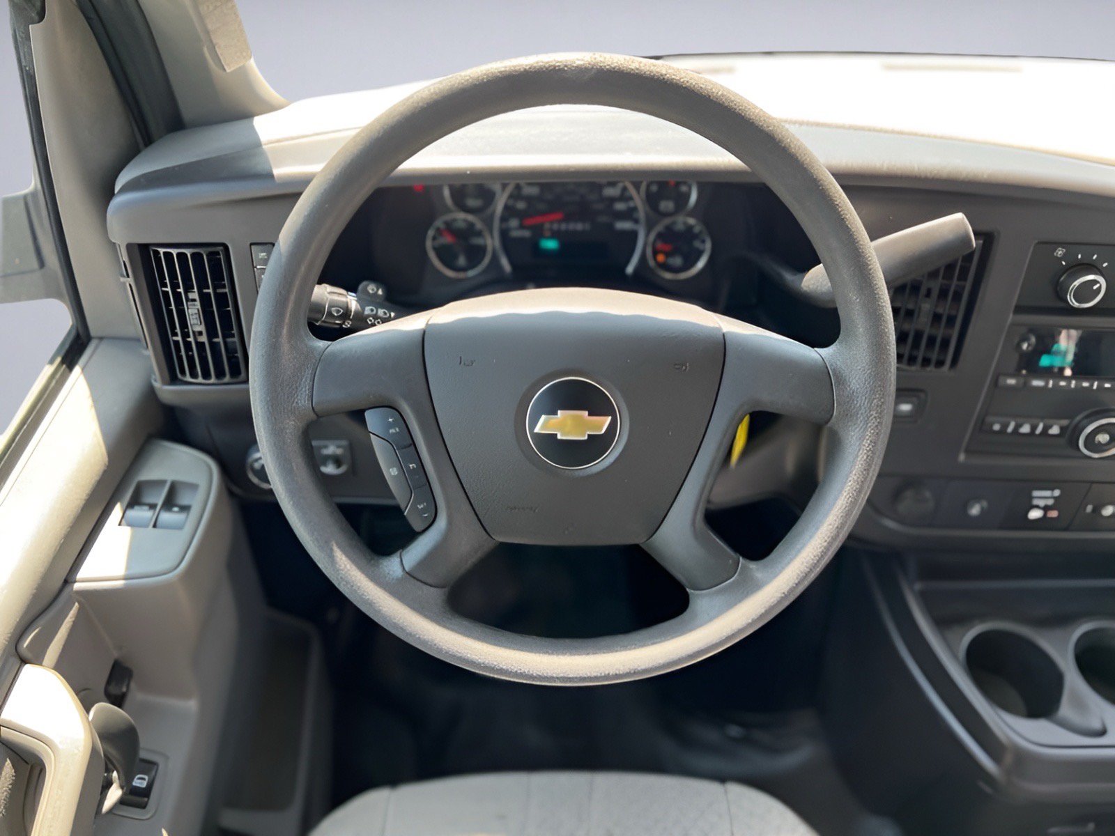 Used 2021 Chevrolet Express 2500 w/ Driver Convenience Package RWD image 23