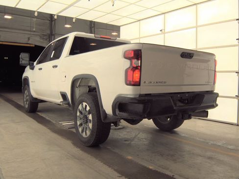 Used 2024 Chevrolet Silverado 2500 Custom w/ Custom Value Package image 11