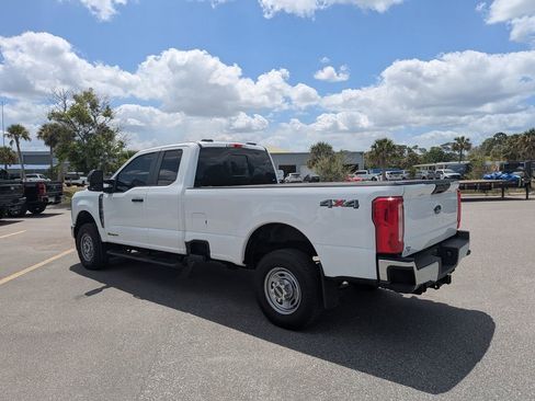 Used 2025 Ford F350 XL w/ XL Chrome Package image 5