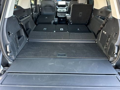 New 2025 Ford Expedition Active image 17