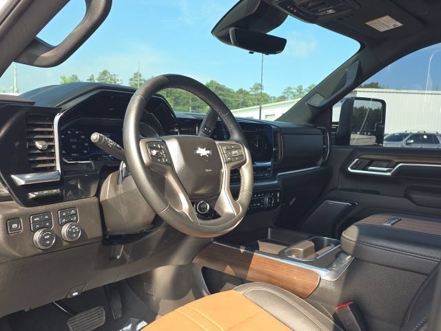 Used 2024 Chevrolet Silverado 3500 High Country w/ High Country Premium Package AWD/4WD image 23