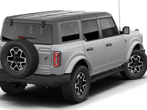 New 2026 Ford Bronco Outer Banks image 28
