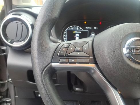 Used 2021 Nissan Kicks SV FWD image 28