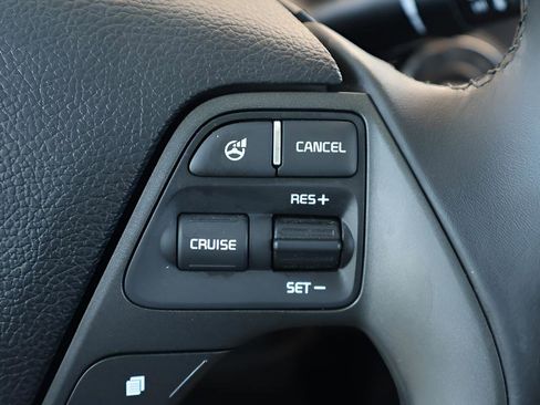 Used 2014 Kia Forte EX w/ Premium Package FWD image 23