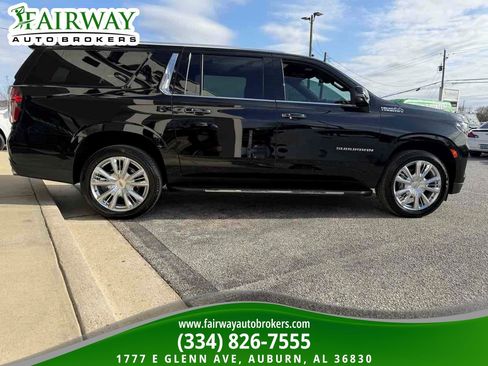 Used 2023 Chevrolet Suburban High Country image 8