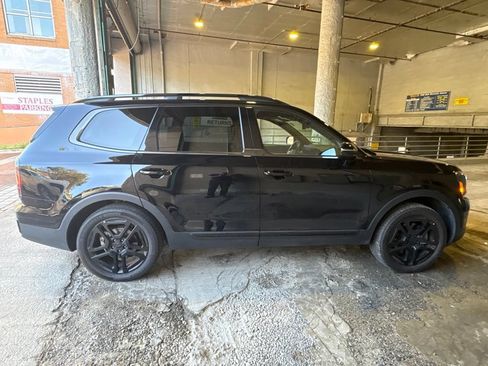 Certified 2025 Kia Telluride SX Prestige X-Line AWD/4WD image 2