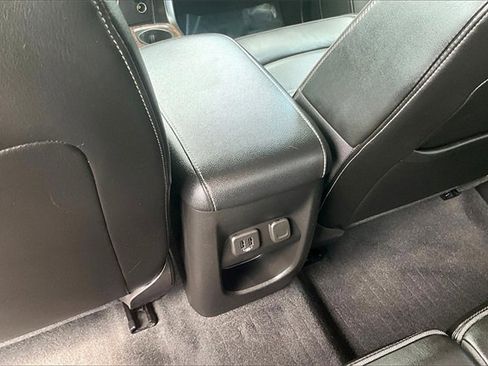 Used 2022 GMC Canyon Denali image 22