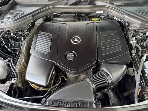 Certified 2025 Mercedes-Benz GLC 300 GLC 300 image 23