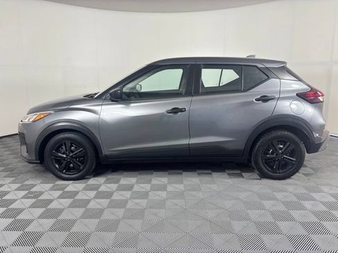 Used 2021 Nissan Kicks S FWD image 35