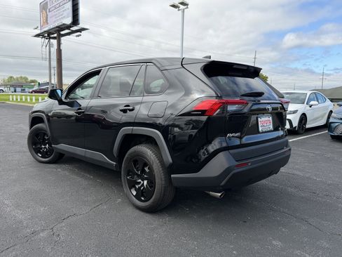 Certified 2024 Toyota RAV4 LE AWD/4WD image 6