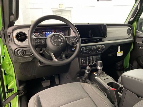 New 2026 Jeep Gladiator Sport image 9