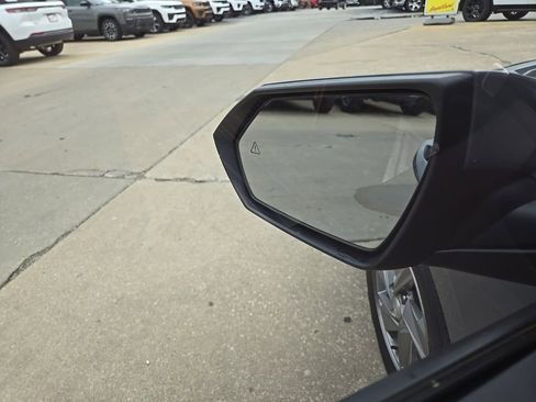 Used 2025 Hyundai Elantra SE FWD image 26