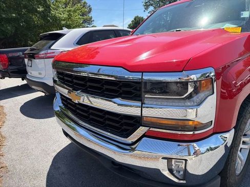 Used 2018 Chevrolet Silverado 1500 LT w/ All Star Edition AWD/4WD image 2
