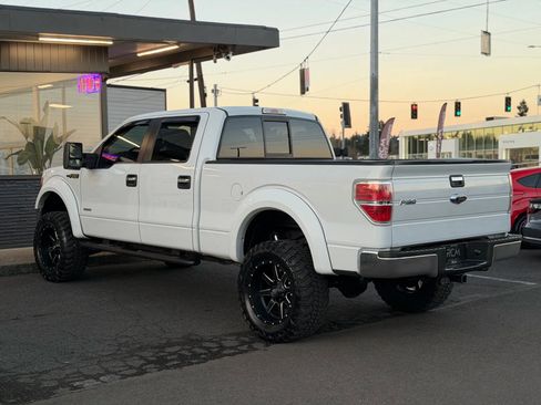 Used 2014 Ford F150 XLT w/ XTR Package image 7