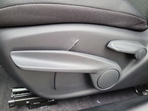 New 2026 Jeep Compass Latitude image 18