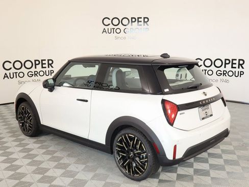 New 2025 MINI Cooper 2-Door Hardtop image 23