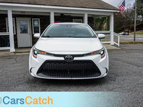 Used 2021 Toyota Corolla LE image 11