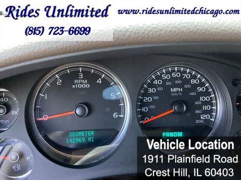 Used 2010 Chevrolet Suburban LTZ AWD/4WD image 23