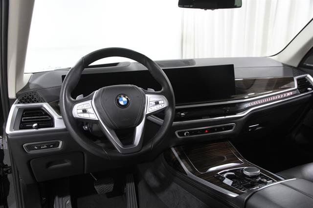 Used 2026 BMW X7 xDrive40i AWD/4WD image 6