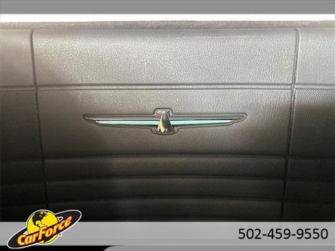Used 2002 Ford Thunderbird Base image 25