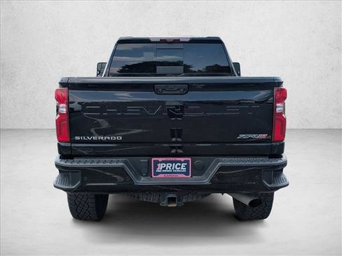 Used 2024 Chevrolet Silverado 2500 ZR2 w/ Technology Package AWD/4WD image 6