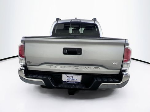 Used 2023 Toyota Tacoma TRD Off-Road image 6